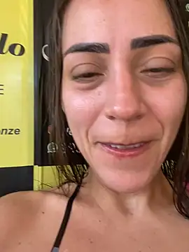 lucioliveira online show from 09/28/25, 02:33