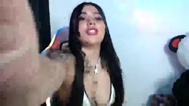 Snapshot of sophiadaza666 chatting on 05/25/26, 12:27 sophiadaza666 online show from 05/25/26, 12:27