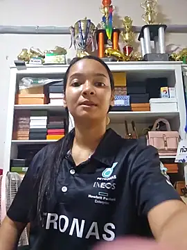 Snapshot of Natural_Asian_Girl chatting on 10/13/25, 03:45 Natural Asian Girl online show from 10/13/25, 03:45