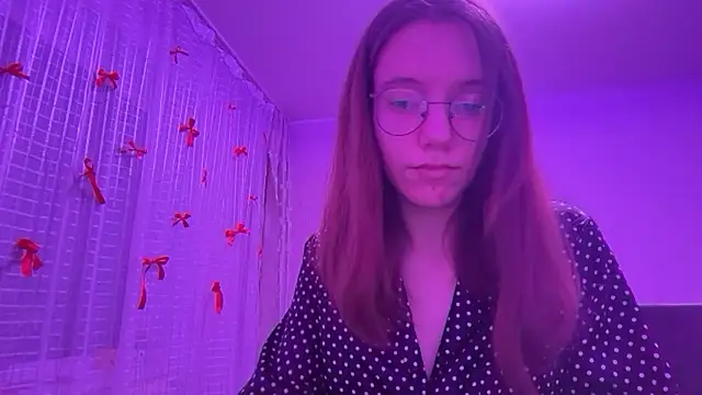 Snapshot of Vietero chatting on 02/04/26, 09:20 Vietero online show from 02/04/26, 09:20