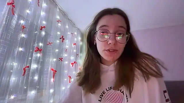 Snapshot of Vietero chatting on 02/19/26, 10:39 Vietero online show from 02/19/26, 10:39