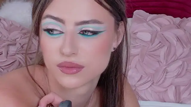 Sienna Voss online show from 04/16/26, 09:39