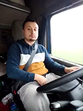 Amberdual online show from 10/30/25, 06:26