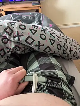 Tornado2007 online show from 04/12/26, 02:44