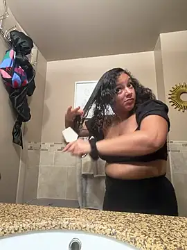 allybluee777 online show from 12/15/25, 02:21