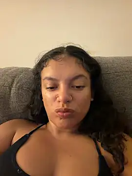 Snapshot of allybluee777 chatting on 05/10/26, 04:50 allybluee777 online show from 05/10/26, 04:50