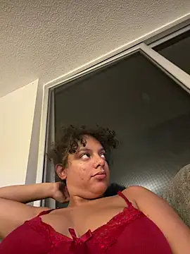 Snapshot of allybluee777 chatting on 05/16/26, 03:36 allybluee777 online show from 05/16/26, 03:36