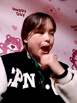 XoiXoi232 online show from 11/04/25, 01:43