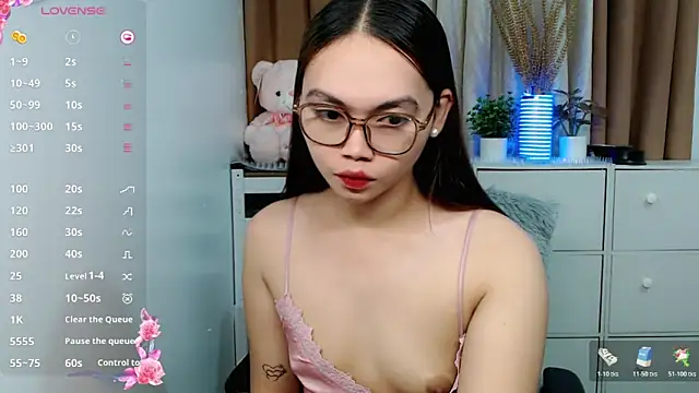  Jenniyah  online show from 11/18/25, 02:17