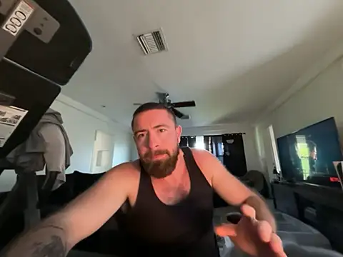 biggdickbandit92 online show from 06/04/26, 02:01