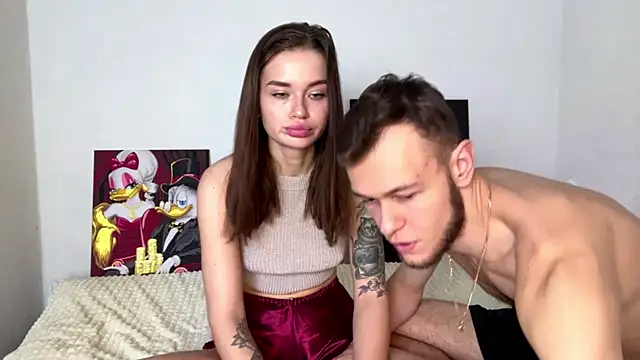 Petal Couple online show from 11/15/25, 09:28