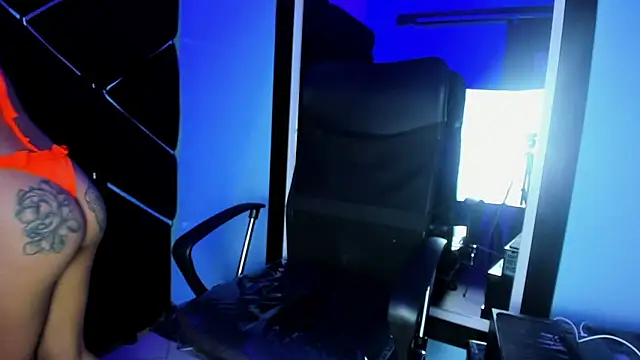 Violetta Rousse  online show from 02/28/26, 04:19