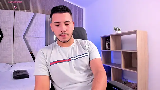 Axel grey  online show from 01/10/26, 12:40