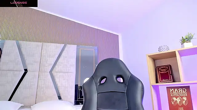 Axel grey  online show from 03/21/26, 12:32