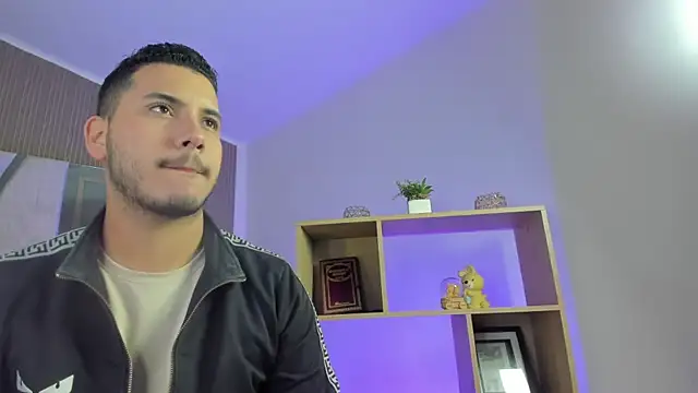 Axel grey  online show from 03/27/26, 12:27