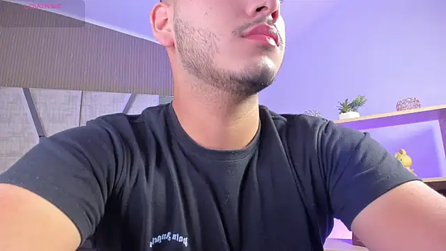 Axel grey  online show from 04/02/26, 12:47