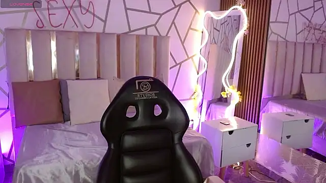 CYRUS TAY online show from 03/19/26, 12:53