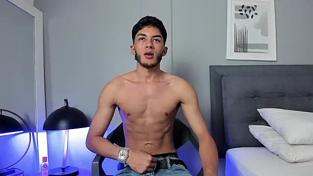 Tylerffoxx online show from 03/15/26, 08:48