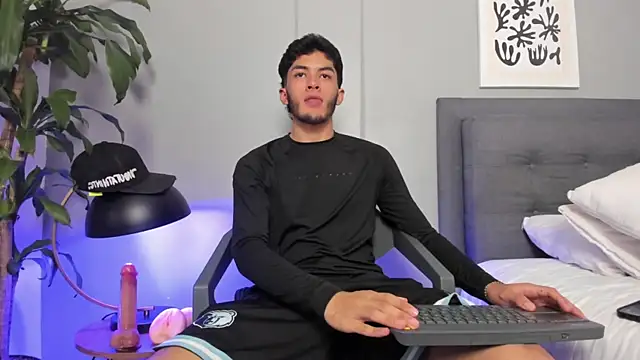Tylerffoxx online show from 07/03/26, 10:27