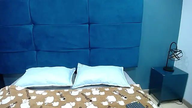 Jheampiiero online show from 09/18/25, 01:13