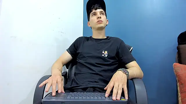 Jheampiiero online show from 02/12/26, 09:10