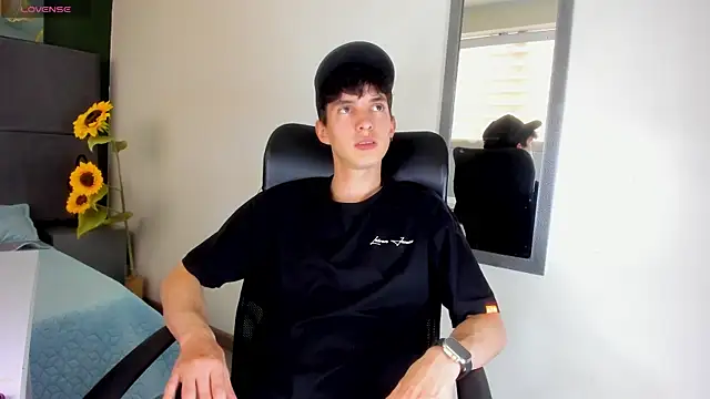 Jheampiiero online show from 03/31/26, 08:31