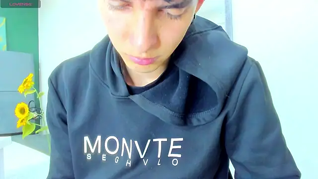 Jheampiiero online show from 04/20/26, 09:05