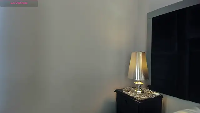 CarolineLee  online show from 03/12/26, 10:38