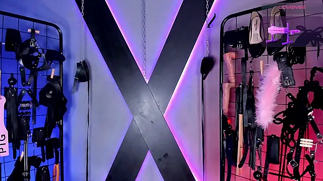 VictoryaLiah BDSM online show from 01/14/26, 11:05