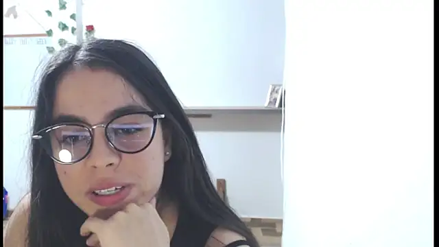 NatashaRose18 online show from 10/01/25, 08:48