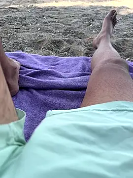 Snapshot of Jonypink10 chatting on 11/02/25, 12:29 Jonypink10 online show from 11/02/25, 12:29