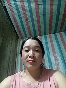 Snapshot of Bliss_rose chatting on 10/05/25, 09:51 Bliss rose online show from 10/05/25, 09:51