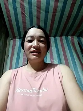 Snapshot of Bliss_rose chatting on 10/05/25, 11:46 Bliss rose online show from 10/05/25, 11:46