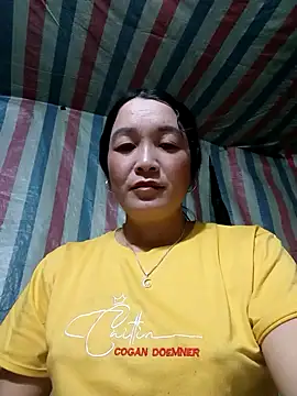 Snapshot of Bliss_rose chatting on 10/07/25, 02:31 Bliss rose online show from 10/07/25, 02:31