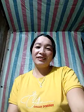 Snapshot of Bliss_rose chatting on 10/14/25, 09:10 Bliss rose online show from 10/14/25, 09:10