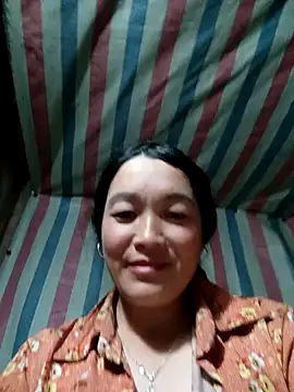 Snapshot of Bliss_rose chatting on 11/11/25, 12:49 Bliss rose online show from 11/11/25, 12:49