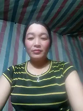 Snapshot of Bliss_rose chatting on 11/12/25, 07:31 Bliss rose online show from 11/12/25, 07:31