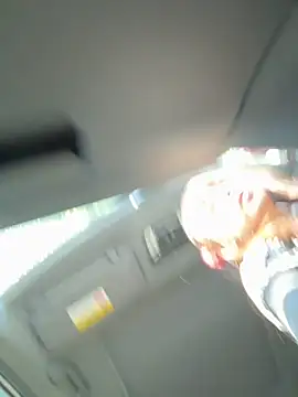 Snapshot of xiaoqiao_ss chatting on 10/25/25, 04:09 xiaoqiao ss online show from 10/25/25, 04:09