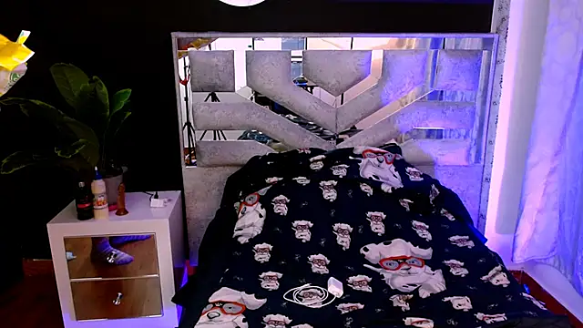 violet bunnyy online show from 09/23/25, 03:09