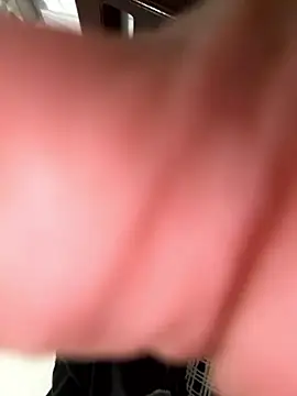 Snapshot of Siaka_201 chatting on 01/06/26, 11:47 Siaka 201 online show from 01/06/26, 11:47