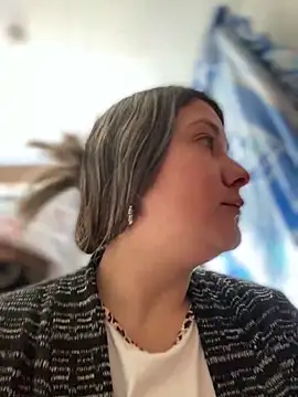 Abby-LS online show from 10/21/25, 05:13