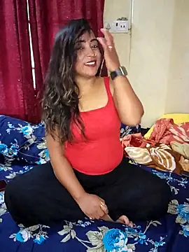 Snapshot of Hotbhabi305 chatting on 10/29/25, 04:26 Hotbhabi305 online show from 10/29/25, 04:26