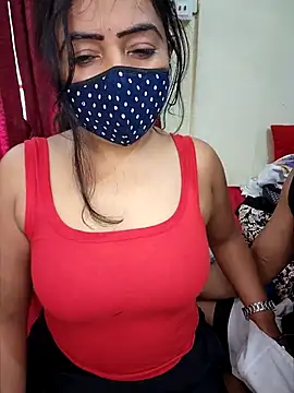 Snapshot of Hotbhabi305 chatting on 12/02/25, 05:02 Hotbhabi305 online show from 12/02/25, 05:02