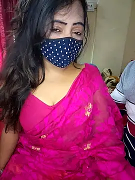 Snapshot of Hotbhabi305 chatting on 12/03/25, 05:37 Hotbhabi305 online show from 12/03/25, 05:37