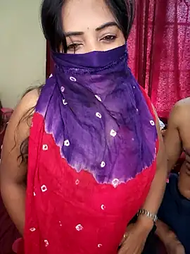 Snapshot of Hotbhabi305 chatting on 01/14/26, 05:02 Hotbhabi305 online show from 01/14/26, 05:02