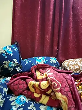 Snapshot of Hotbhabi305 chatting on 02/01/26, 06:39 Hotbhabi305 online show from 02/01/26, 06:39