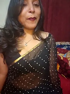 Snapshot of Hotbhabi305 chatting on 02/14/26, 05:32 Hotbhabi305 online show from 02/14/26, 05:32