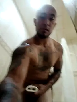 Snapshot of Mac15151 chatting on 03/25/26, 09:43 Mac15151 online show from 03/25/26, 09:43