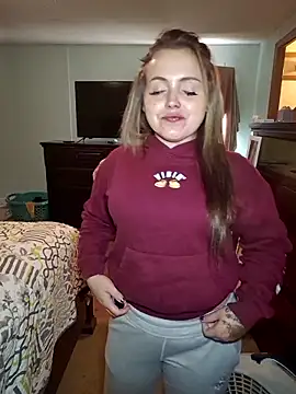 Snapshot of JuicyExxxperience chatting on 11/06/25, 02:29 JuicyExxxperience online show from 11/06/25, 02:29