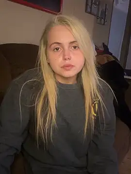 Snapshot of JuicyExxxperience chatting on 02/05/26, 02:22 JuicyExxxperience online show from 02/05/26, 02:22